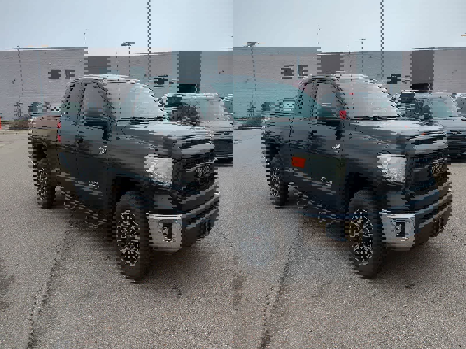 Used 2017 Toyota Tundra SR5 AWD/4WD image 2