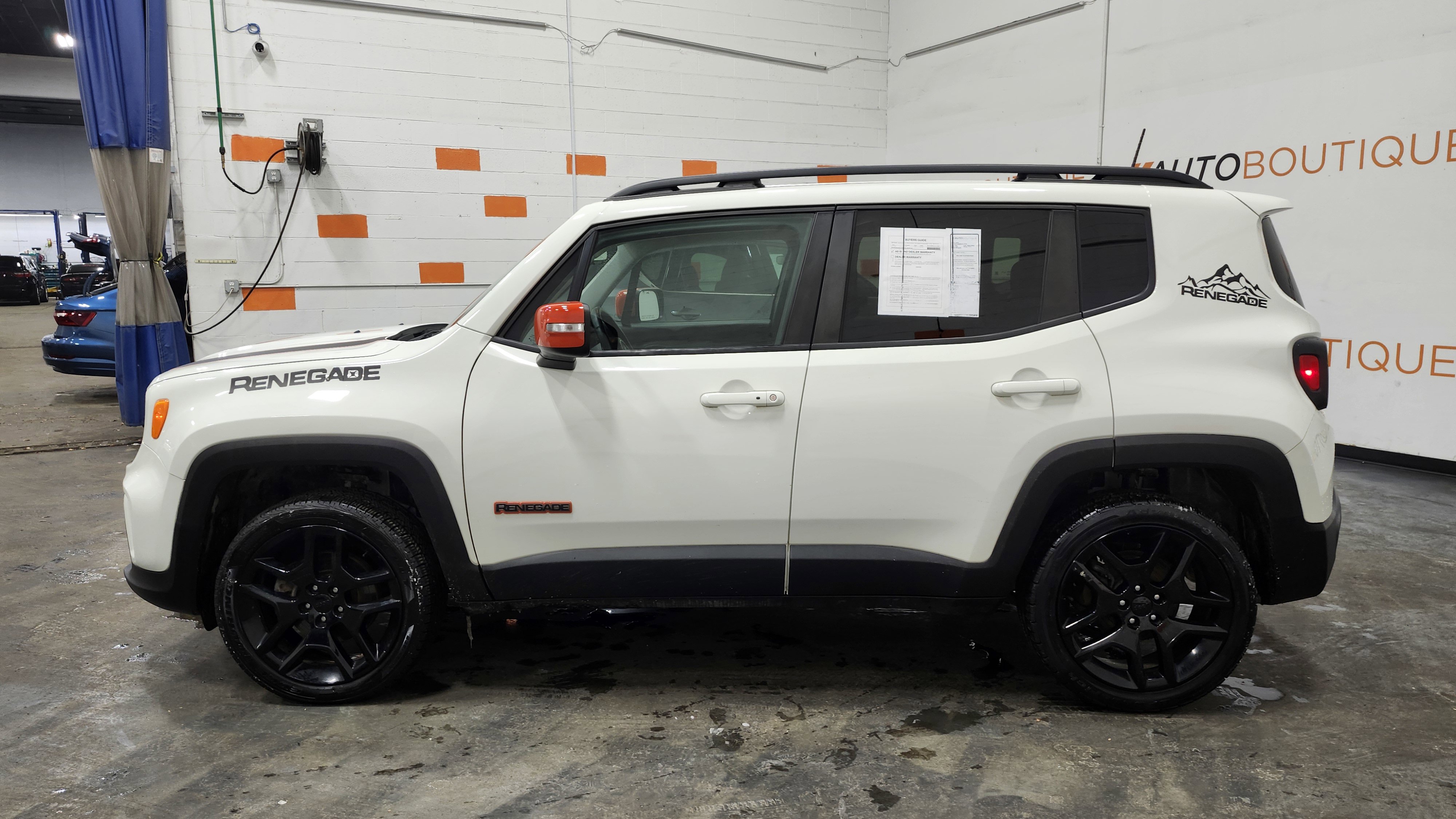 Used 2020 Jeep Renegade Latitude image 12