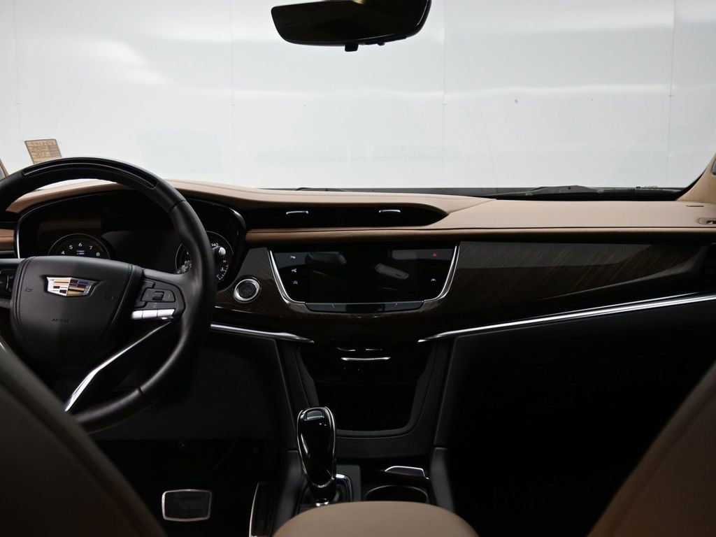 Certified 2025 Cadillac XT6 Sport w/ Platinum Package AWD/4WD image 10