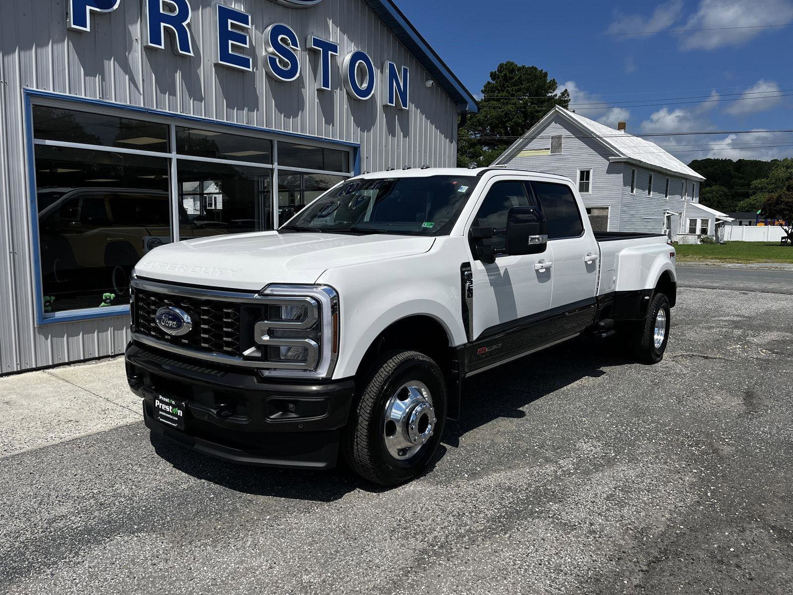 New 2025 Ford F350 King Ranch image 2