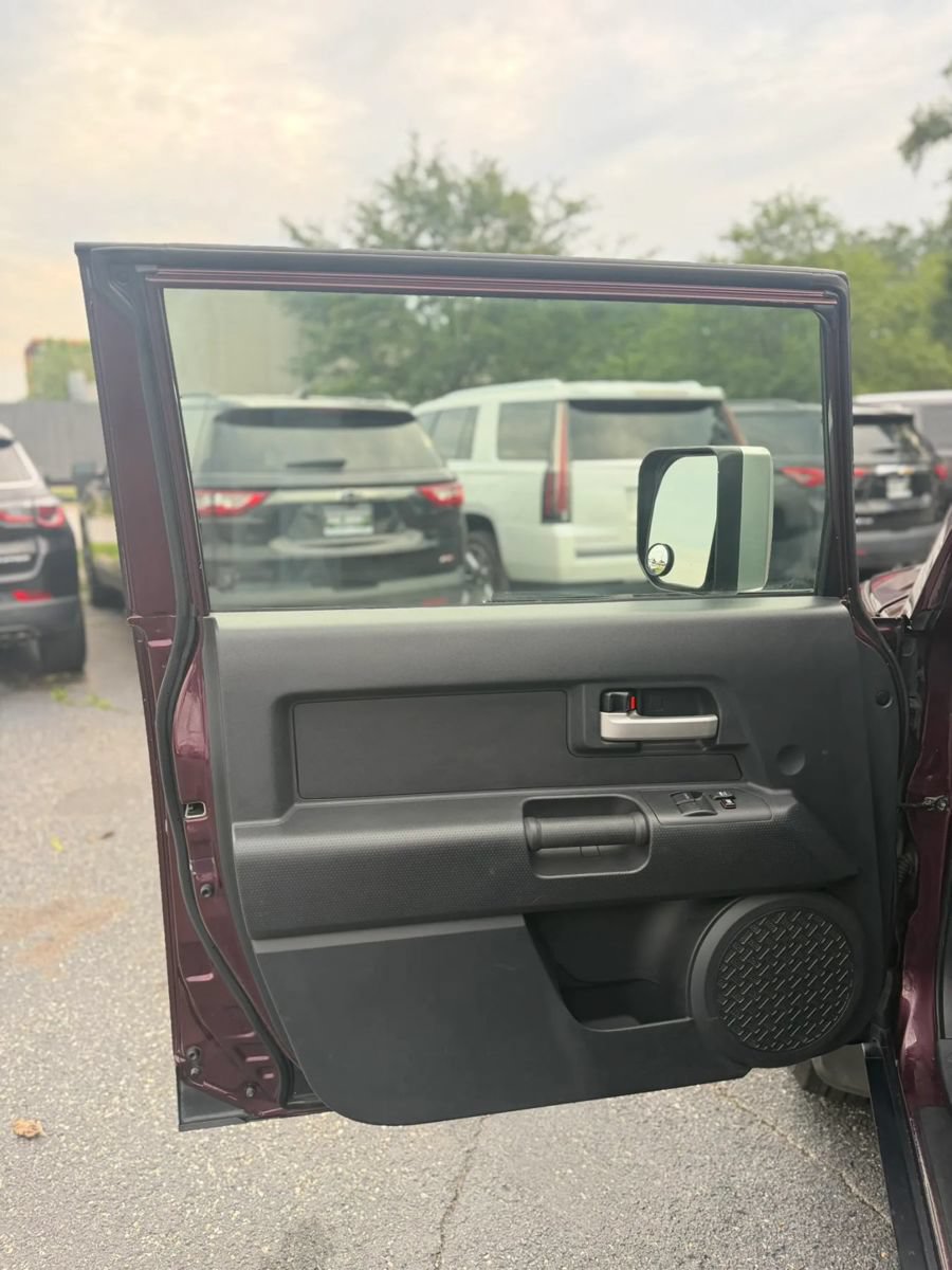 Used 2007 Toyota FJ Cruiser 4WD image 8