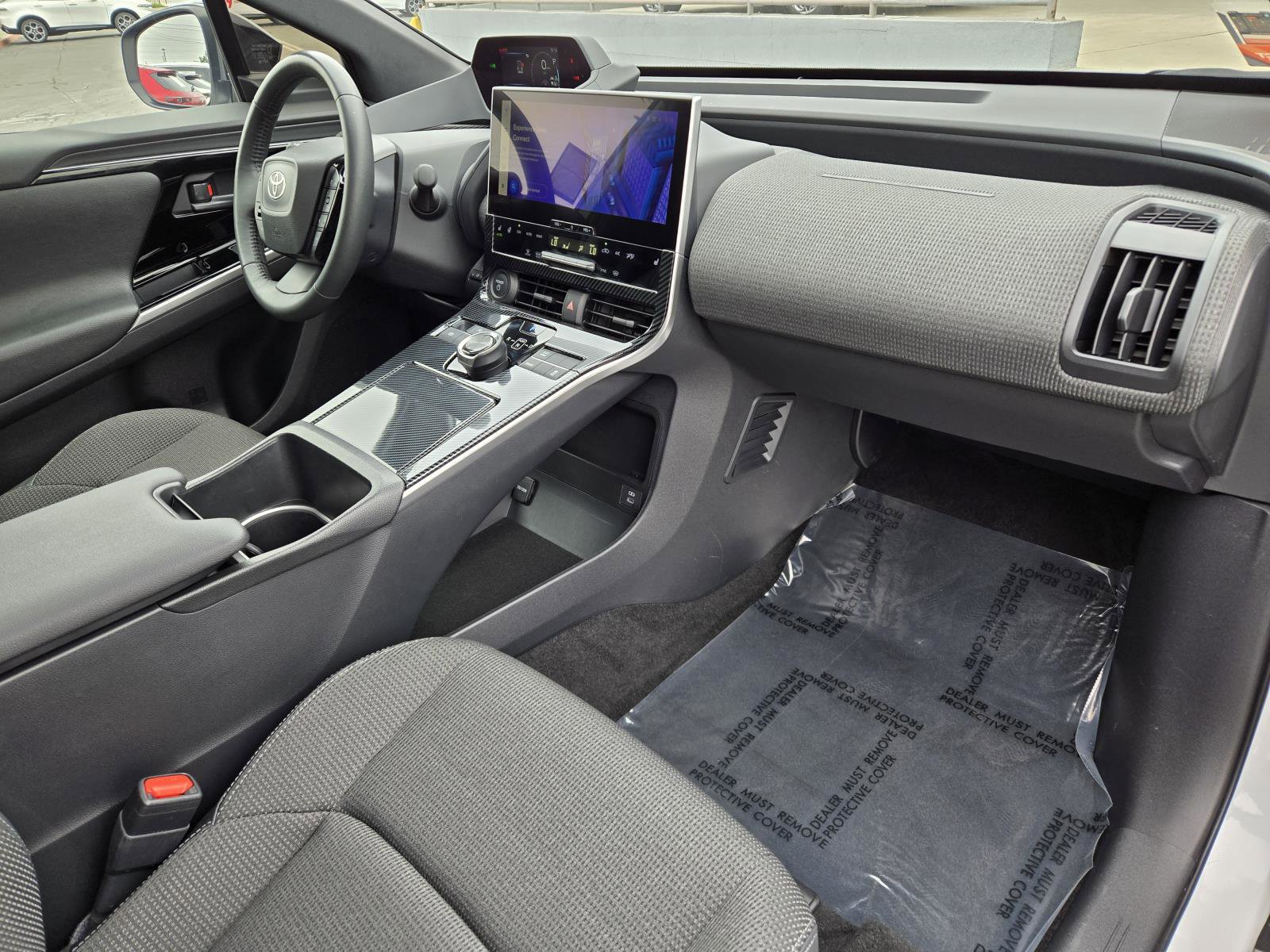 Used 2024 Toyota bZ4X FWD image 29