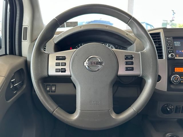 Used 2021 Nissan Frontier SV w/ Midnight Edition Floor Mats AWD/4WD image 8