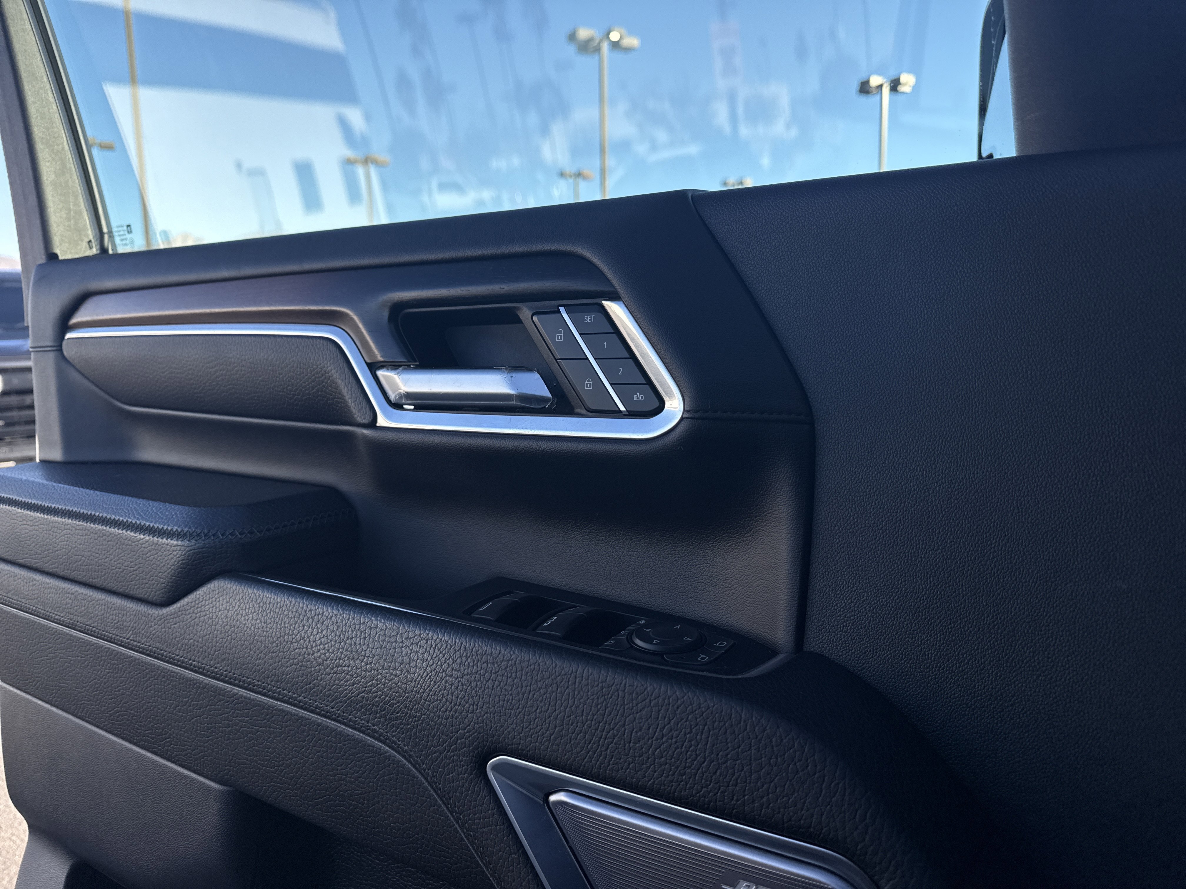 Used 2024 GMC Sierra 3500 Denali w/ Denali Reserve Package image 18