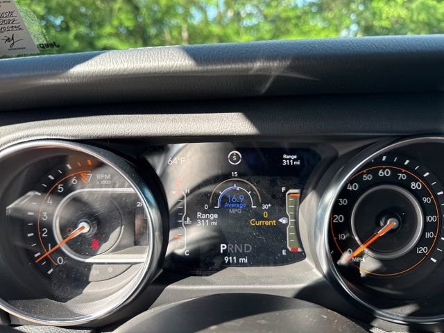 Used 2022 Jeep Gladiator Overland w/ Popular Equipment Package AWD/4WD image 14