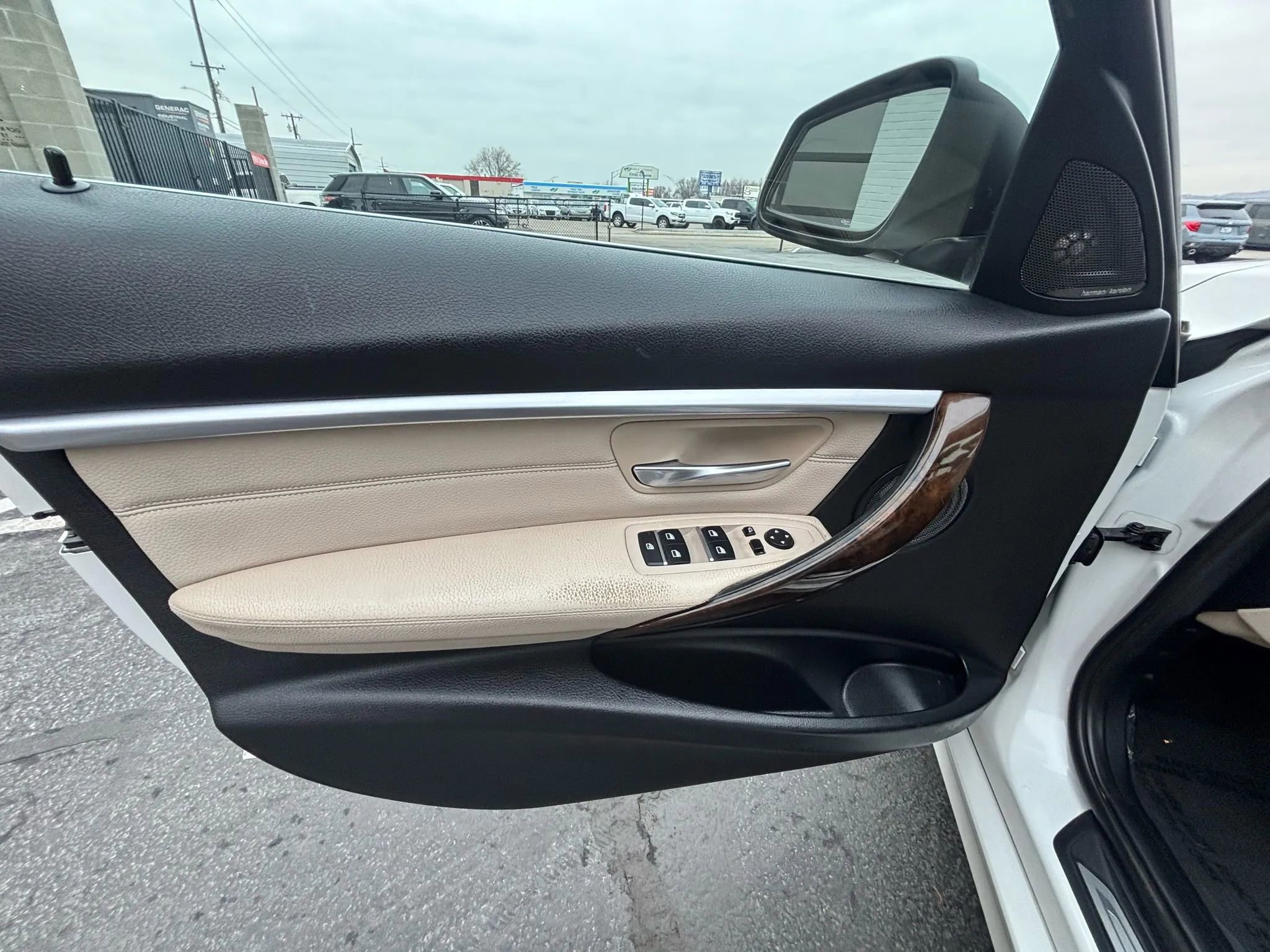 Used 2016 BMW 328d xDrive Wagon image 11