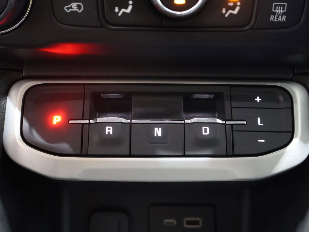 Used 2023 GMC Acadia SLE image 33