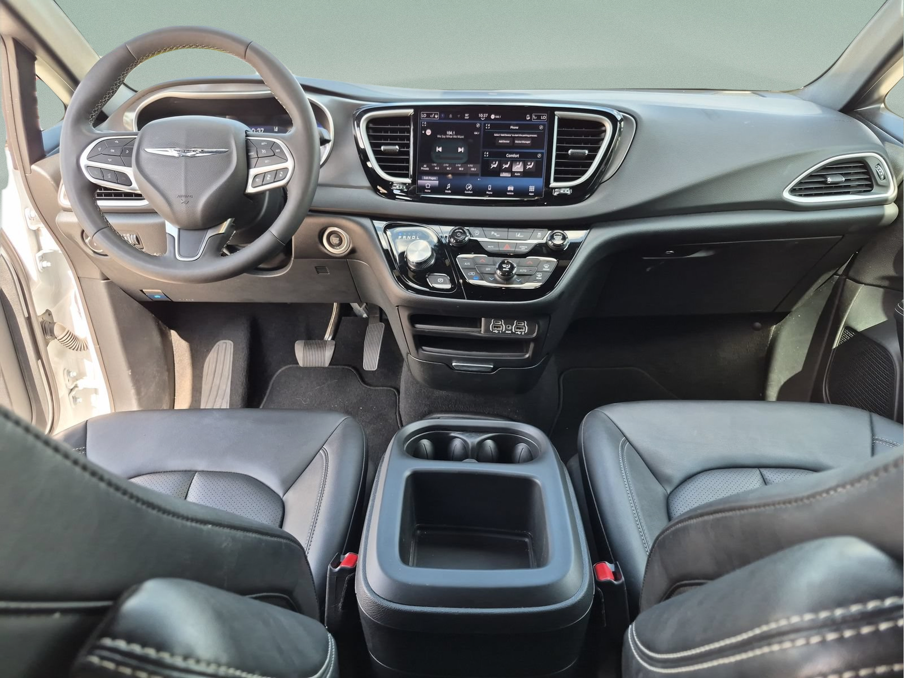 Used 2025 Chrysler Pacifica Select FWD image 26