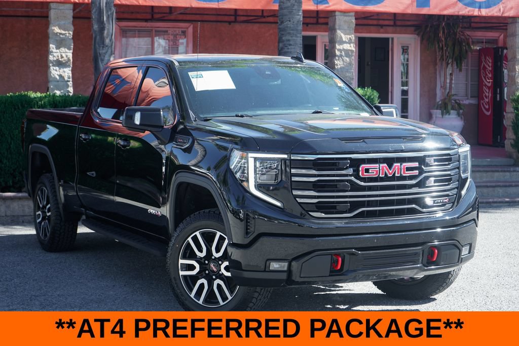Used 2022 GMC Sierra 1500 AT4 w/ AT4 Preferred Package AWD/4WD image 2