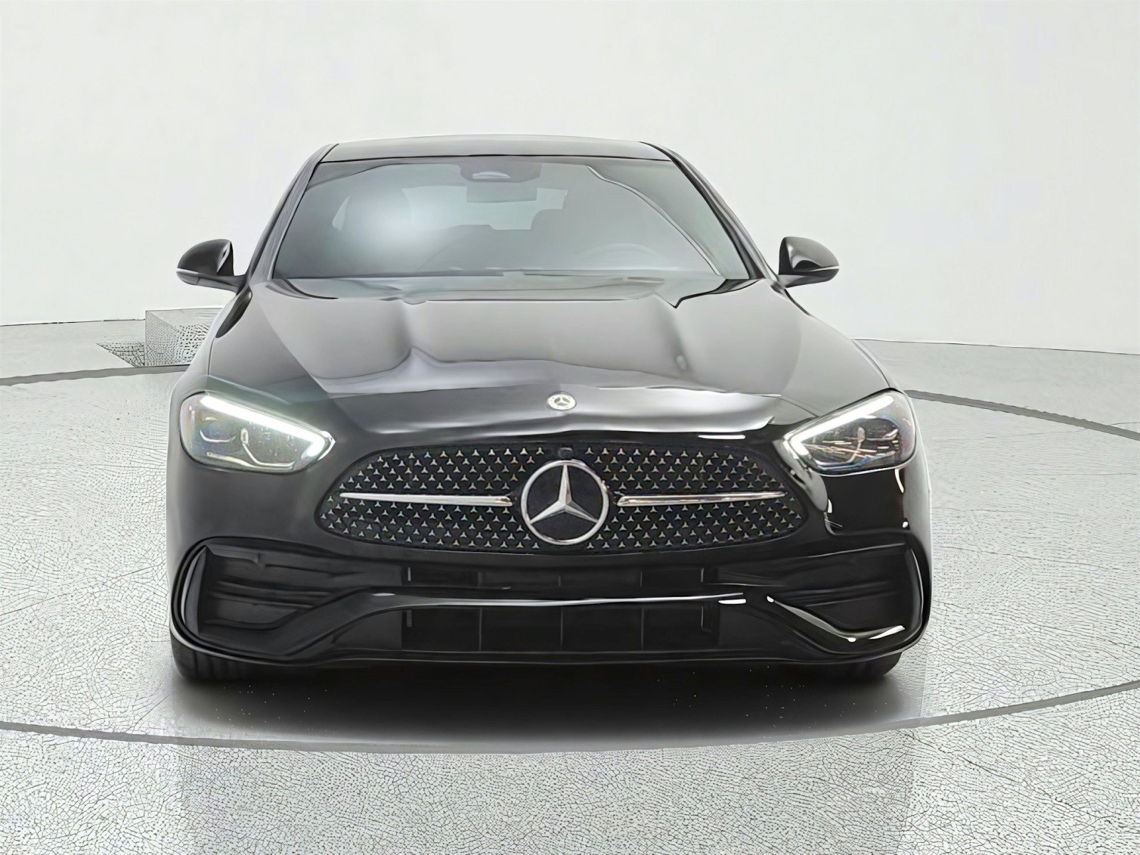 Used 2023 Mercedes-Benz C 300 Sedan image 2