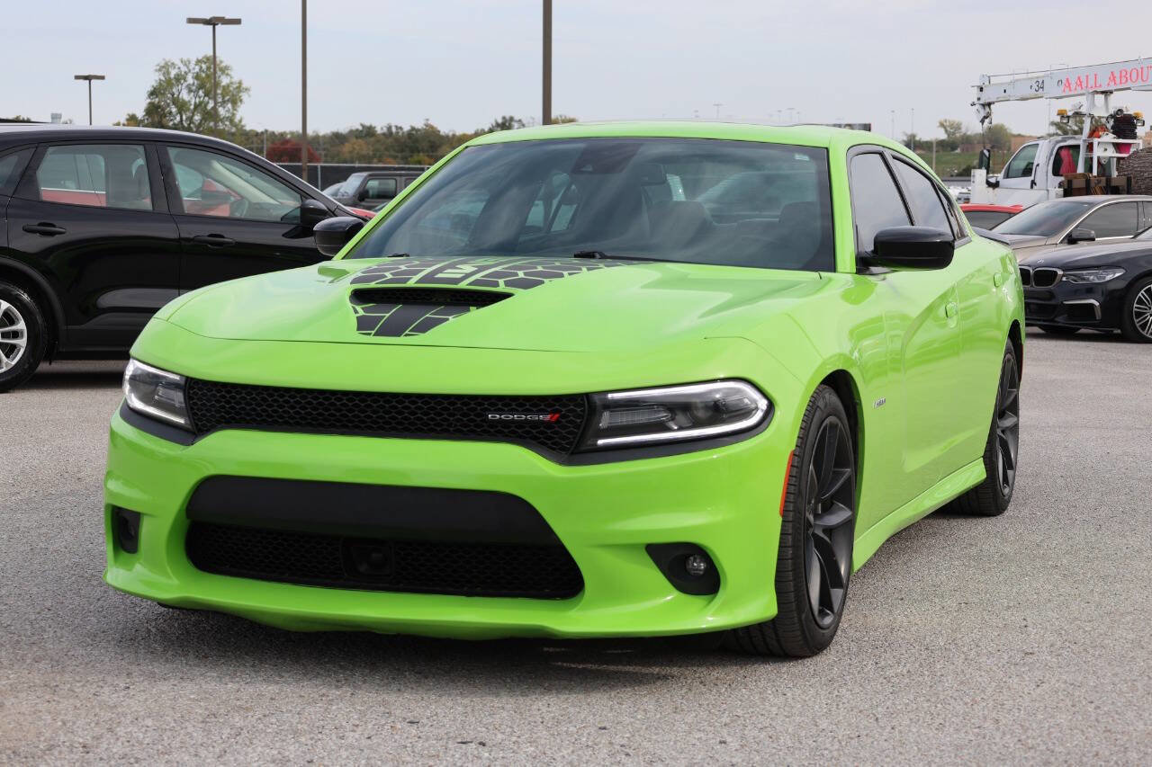 Used 2019 Dodge Charger R/T w/ Plus Group image 6