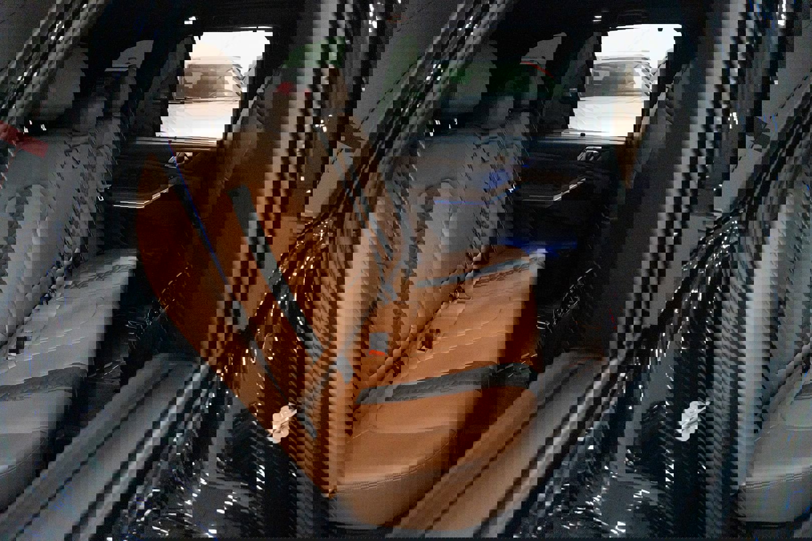 Used 2022 BMW X5 M w/ Competition Package 2 image 31