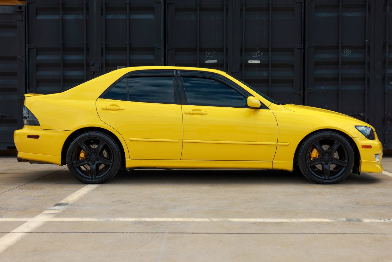 Used 2003 Lexus IS 300 w/ Power & Leather Pkg RWD image 13