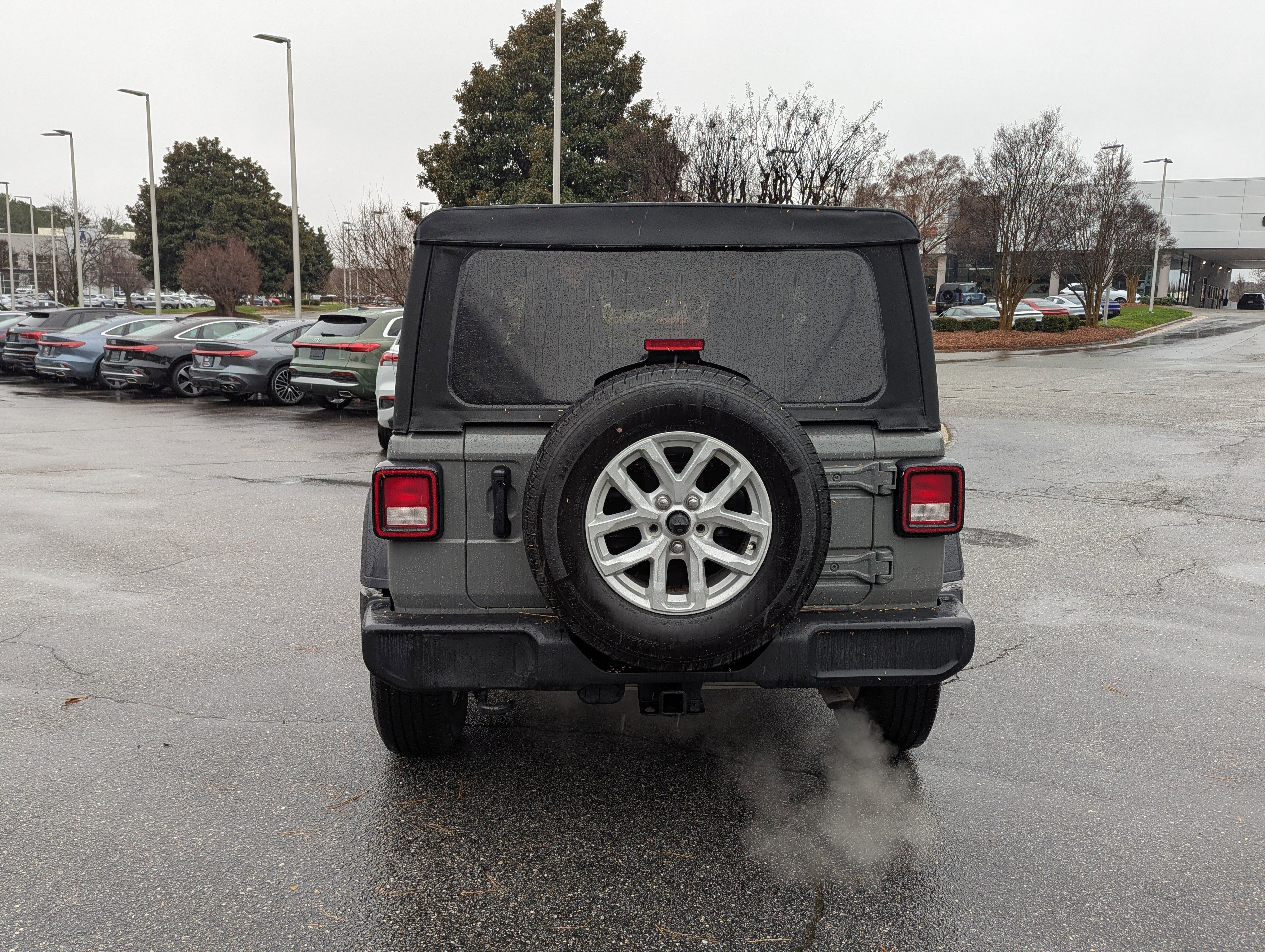 Used 2023 Jeep Wrangler Sport S image 6