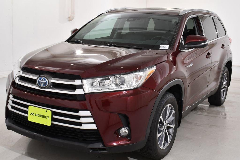 Used 2019 Toyota Highlander XLE AWD/4WD image 2