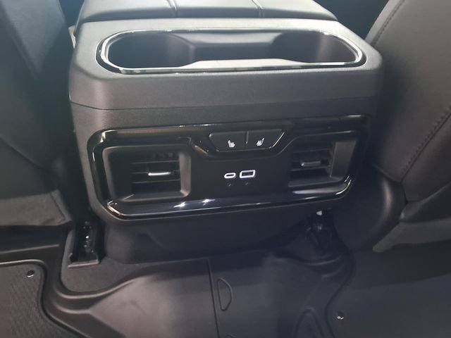 Used 2026 GMC Sierra 1500 AT4 w/ AT4 Premium Package AWD/4WD image 20