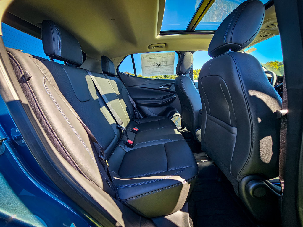 New 2026 Buick Encore GX Sport Touring AWD/4WD image 34