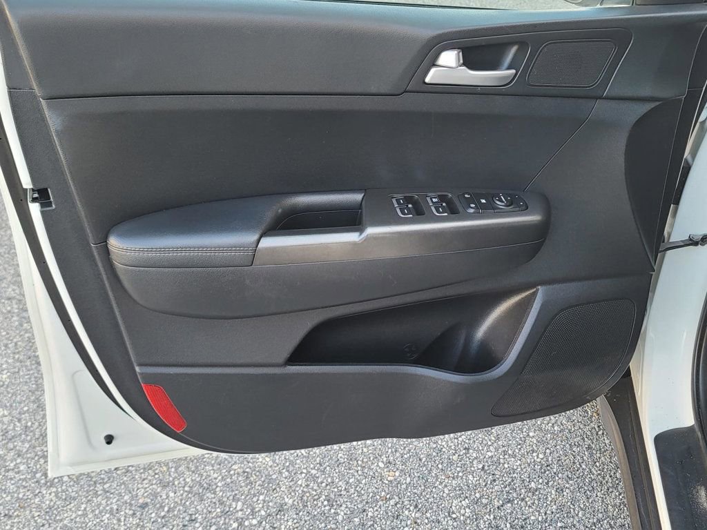 Used 2021 Kia Sportage LX image 27