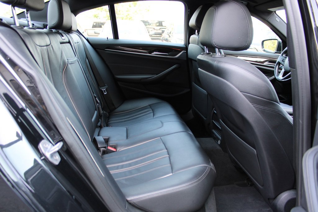 Used 2018 BMW 540i RWD image 14