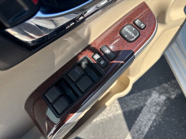 Used 2012 Toyota Camry XLE FWD image 22