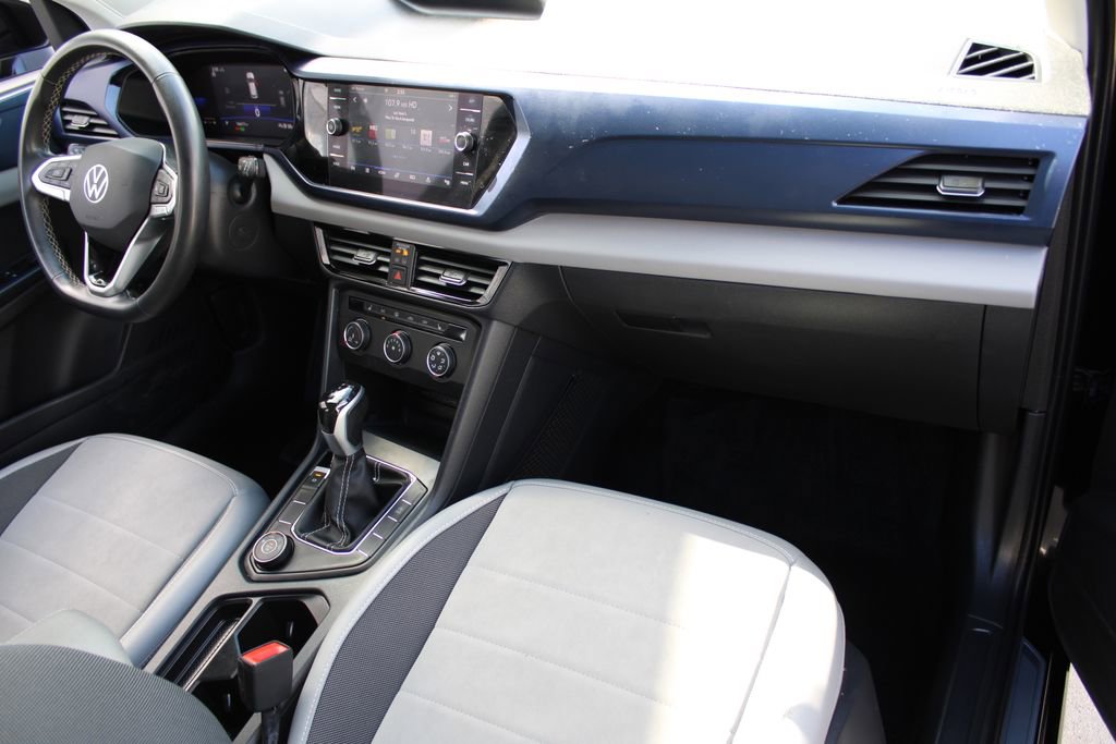 Certified 2022 Volkswagen Taos SE image 27