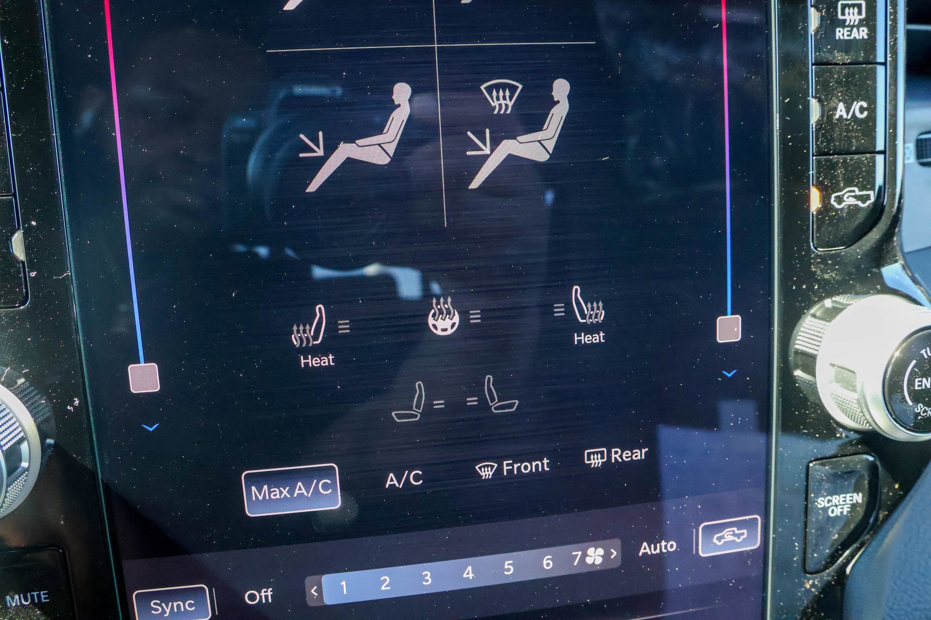 New 2026 RAM 1500 4x4 Crew Cab image 16