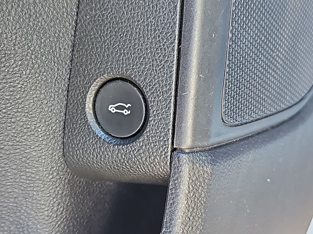 Used 2017 Chevrolet SS image 17