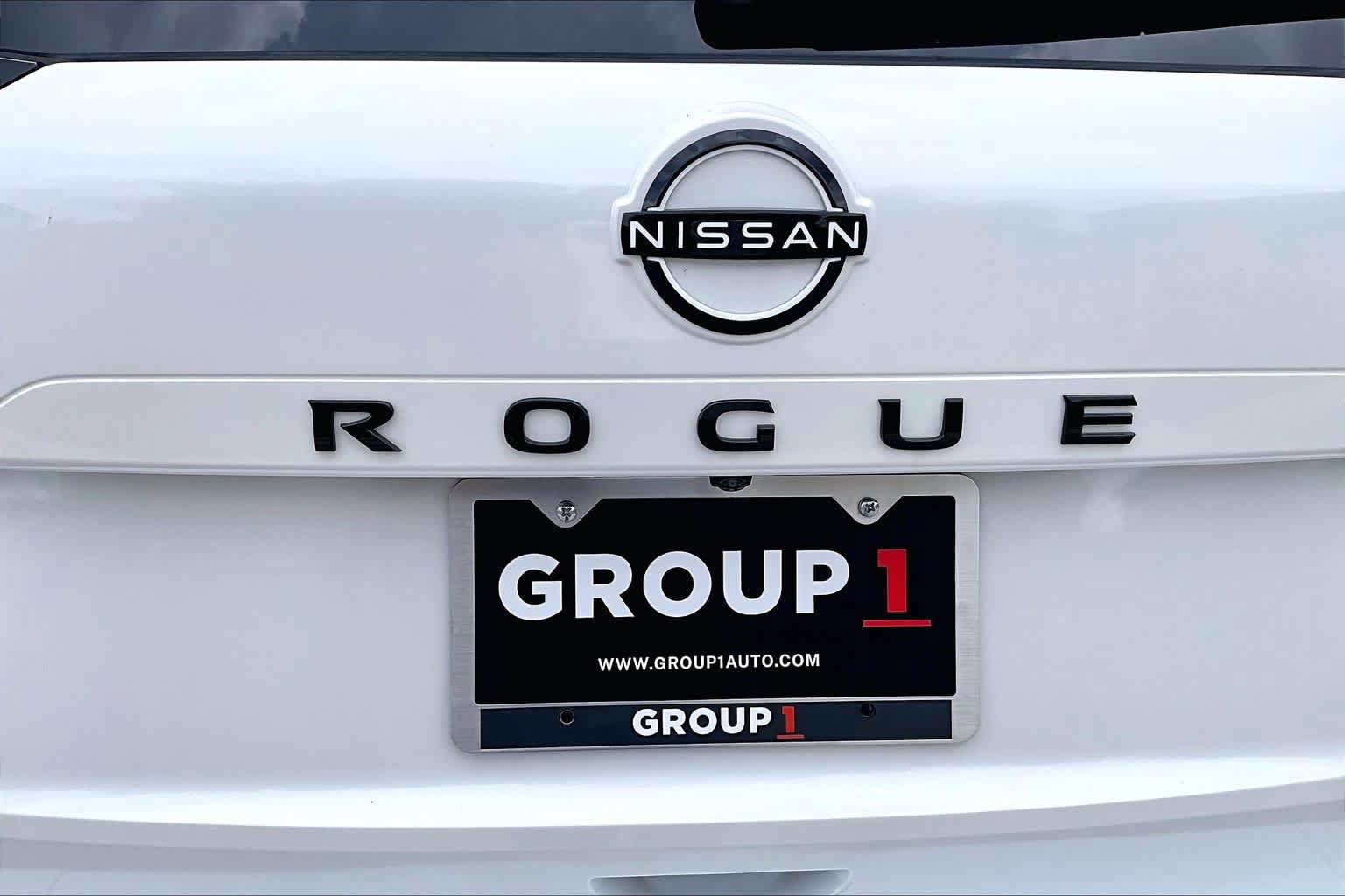 New 2026 Nissan Rogue Dark Armor FWD image 8