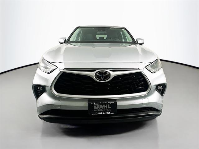 Certified 2024 Toyota Highlander LE image 3