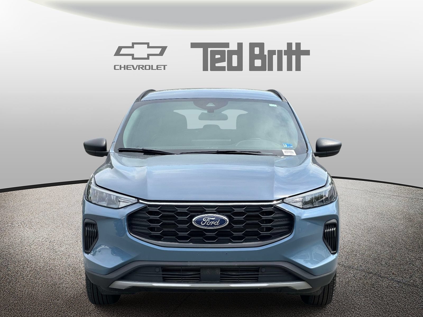 Used 2025 Ford Escape ST-Line w/ Tech Pack #1 AWD/4WD image 2