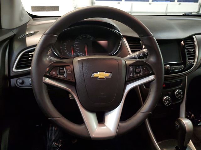 Used 2017 Chevrolet Trax LT w/ LT Convenience Package image 15