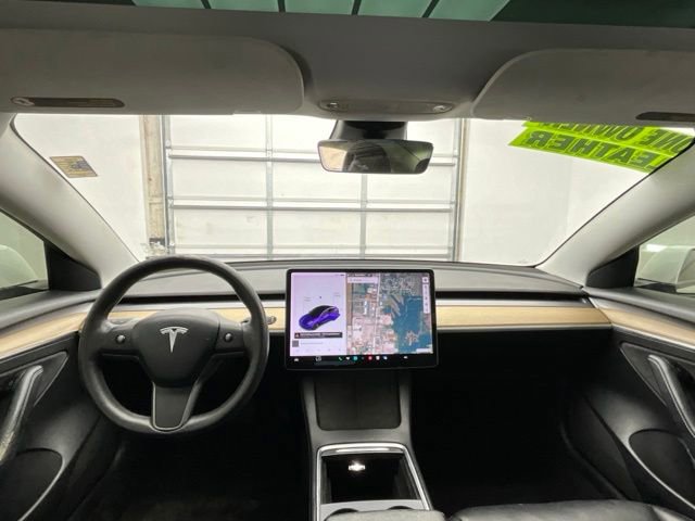 Used 2021 Tesla Model 3 Standard Range Plus image 4