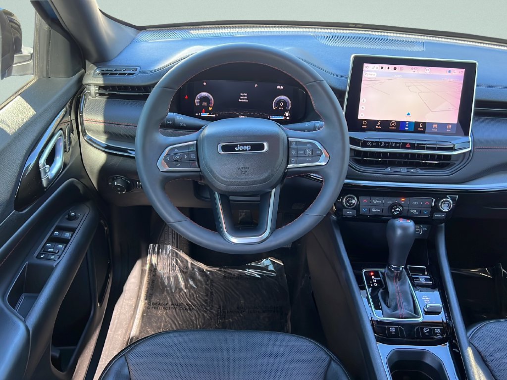 Used 2023 Jeep Compass Trailhawk w/ Trailhawk Elite Group AWD/4WD image 12