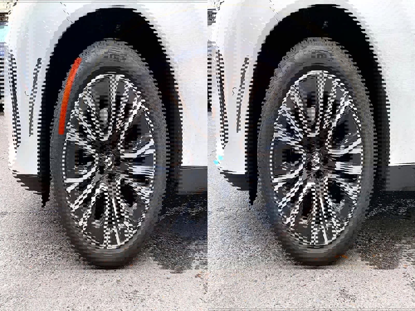 Used 2025 BMW X3 xDrive30i w/ Convenience Package image 12