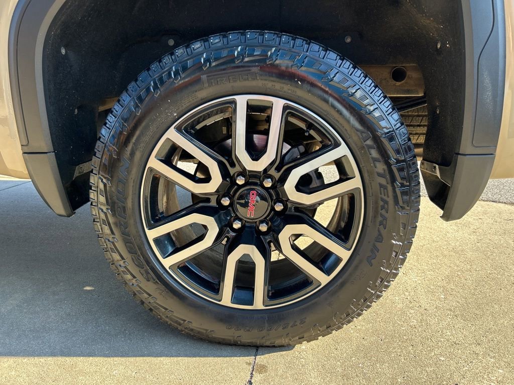 Used 2022 GMC Sierra 1500 AT4 w/ AT4 Preferred Package image 10