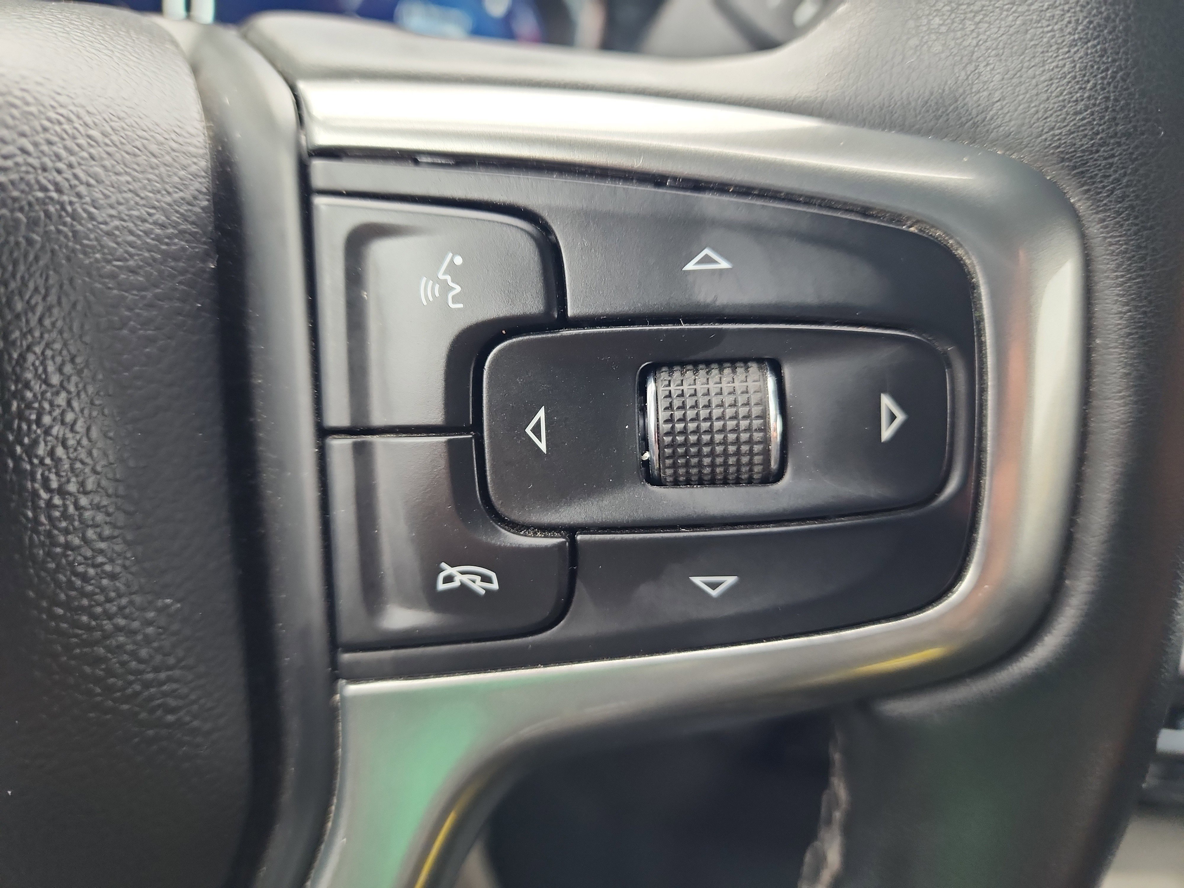 Certified 2024 Chevrolet Silverado 2500 LT w/ Convenience Package image 19