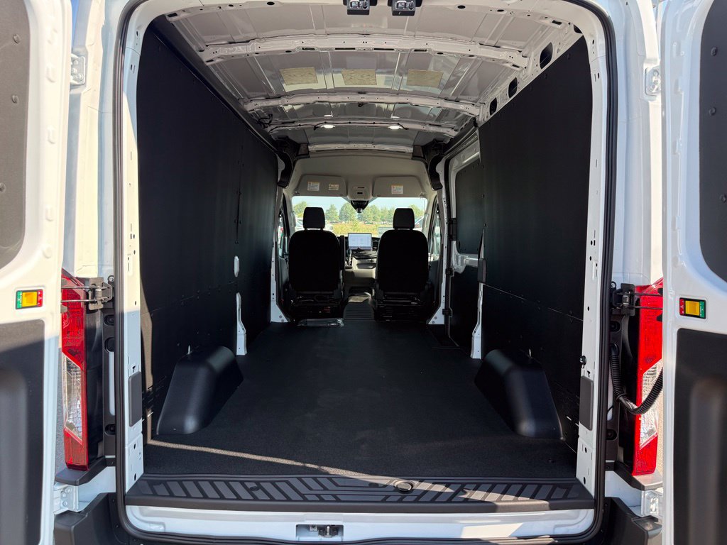 New 2027 Ford Transit 250 148 Medium Roof w/ Load Area Protection Package RWD image 29