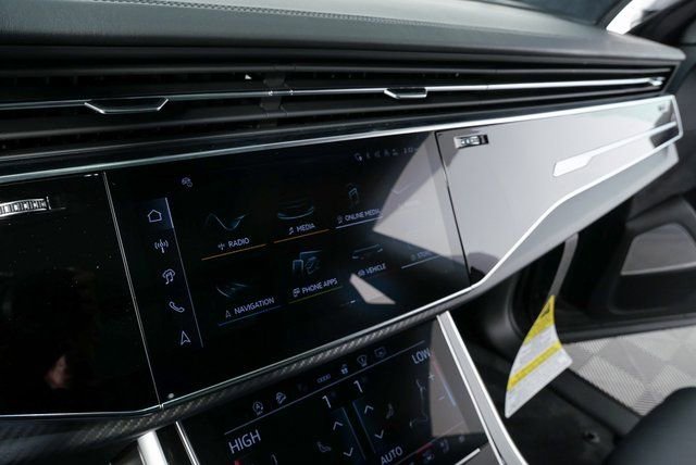 New 2026 Audi RS Q8 performance image 13