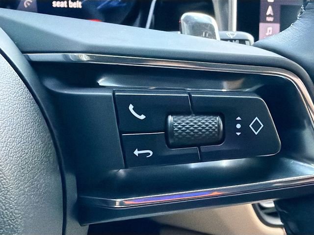 Used 2023 Porsche Macan Turbo image 36