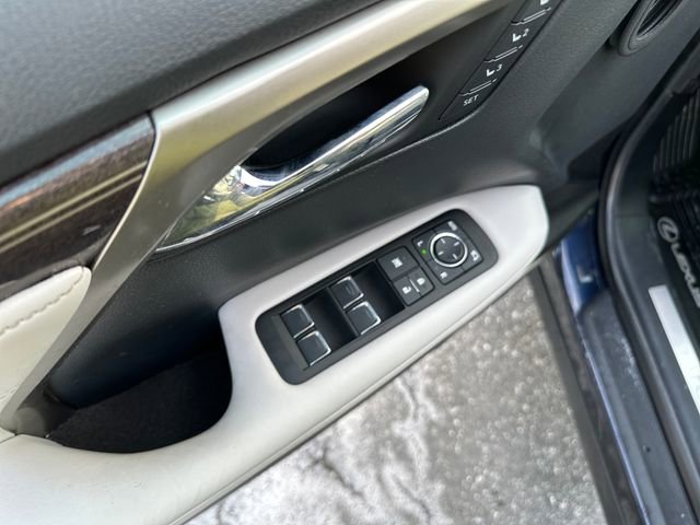 Used 2020 Lexus RX 450h AWD w/ Luxury Package image 11