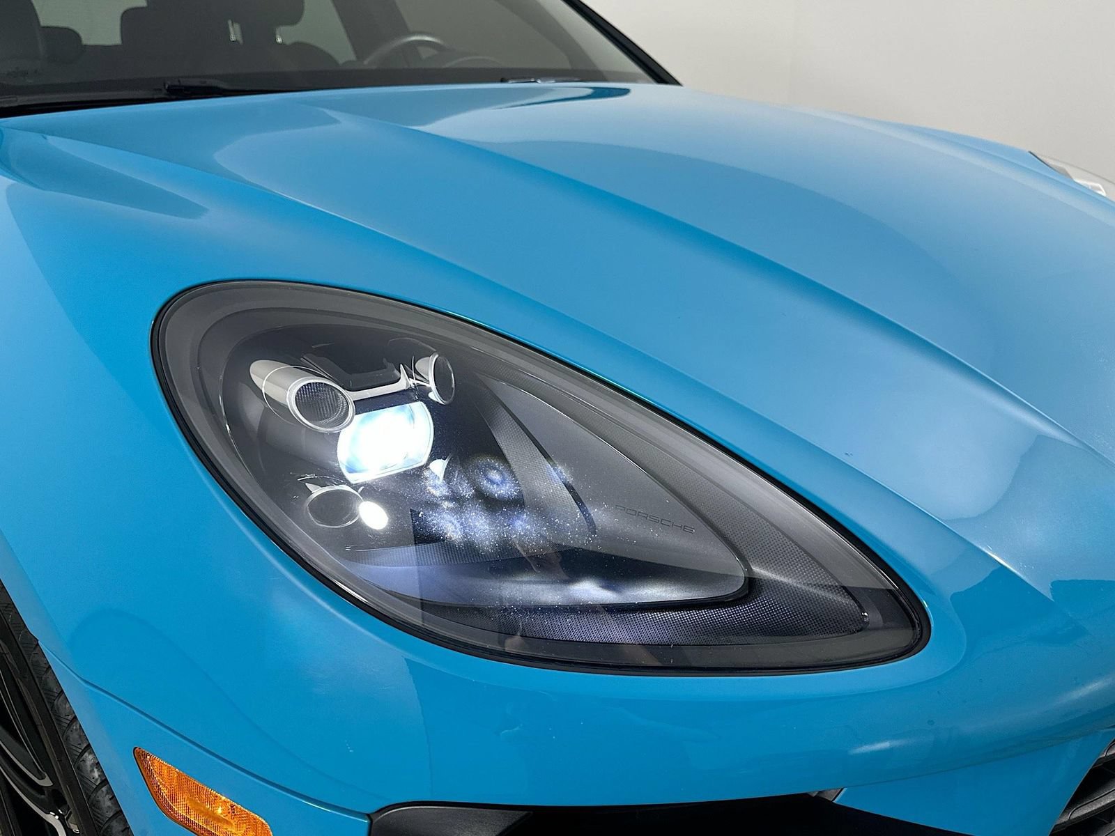 Used 2019 Porsche Macan AWD/4WD image 9