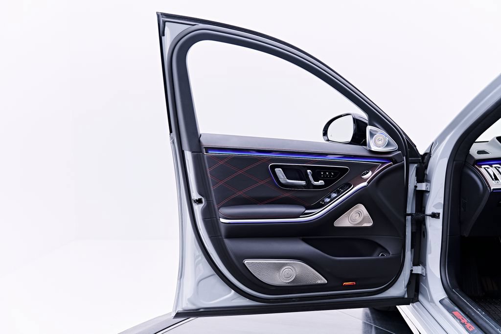 Used 2024 Mercedes-Benz S 63 AMG S w/ Rear Seat Package image 45