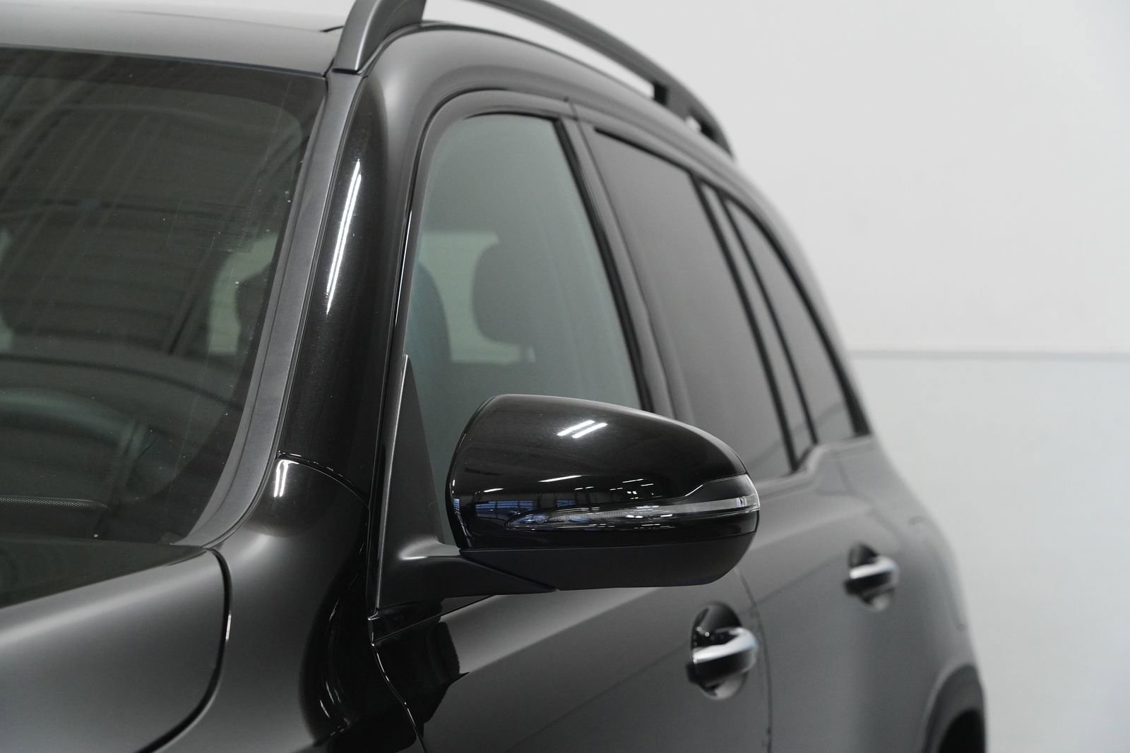 New 2026 Mercedes-Benz GLB 250 4MATIC image 12