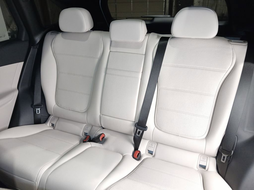 New 2026 Mercedes-Benz GLC 300 4MATIC image 14