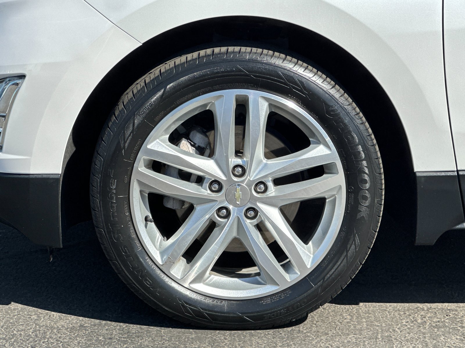 Used 2020 Chevrolet Equinox Premier FWD image 27