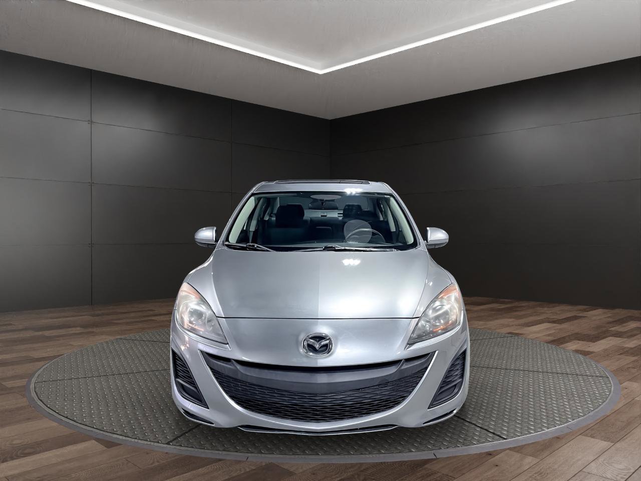 Used 2010 MAZDA MAZDA3 i Touring FWD image 3