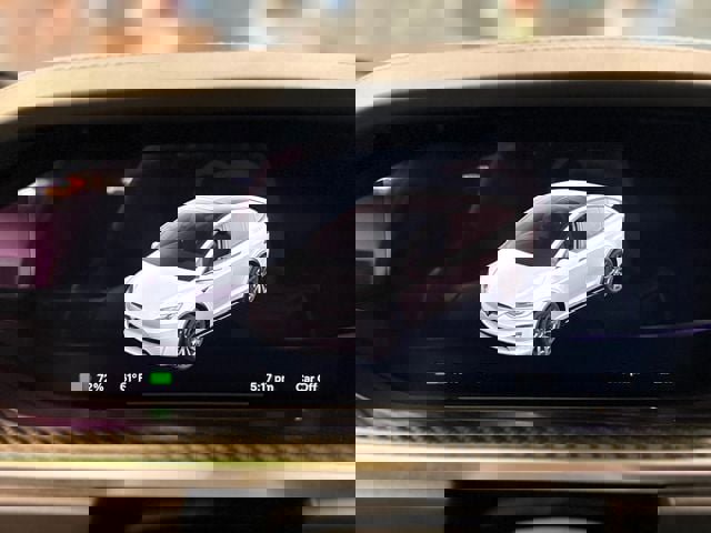 Used 2022 Tesla Model X Plaid image 28