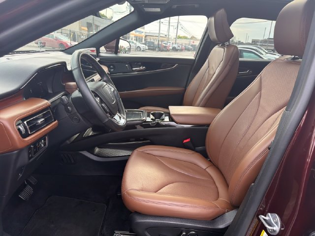 Used 2023 Lincoln Nautilus Reserve w/ Luxury Package AWD/4WD image 12