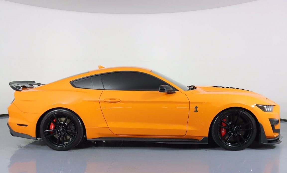 Used 2020 Ford Mustang Shelby GT500 w/ Technology Package RWD image 7