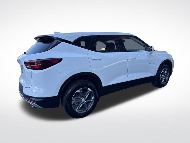 Certified 2025 Chevrolet Blazer LT FWD image 6